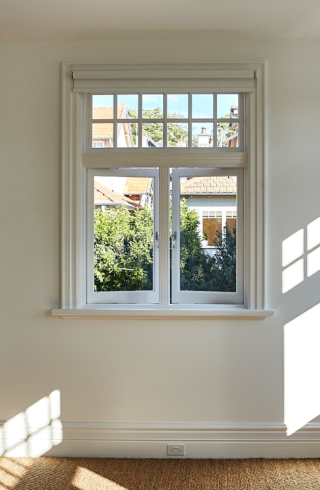 Casement window with hilite above