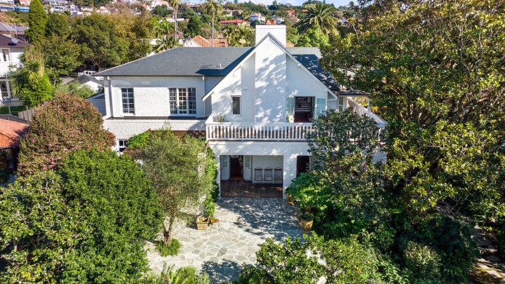 Bellevue Hill House Arts Crafts joinery by Cedar West