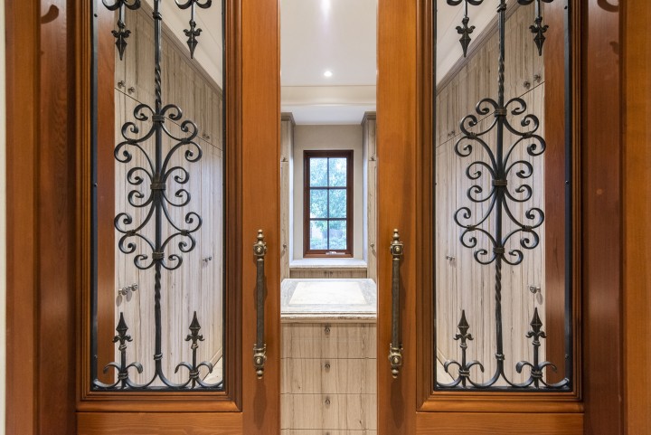 Chatsworth internal cavity slider Cedar West
