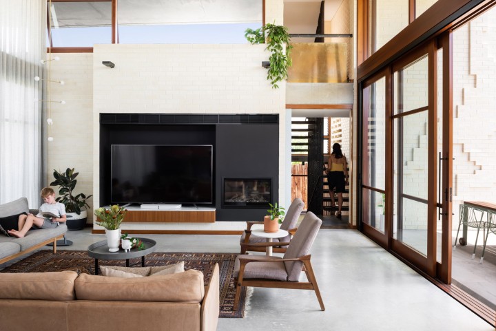Stacking doors mid-century modern Cedar West