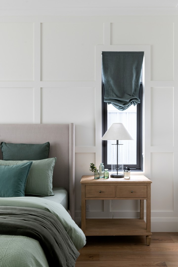 Awning window bedroom Cedar West