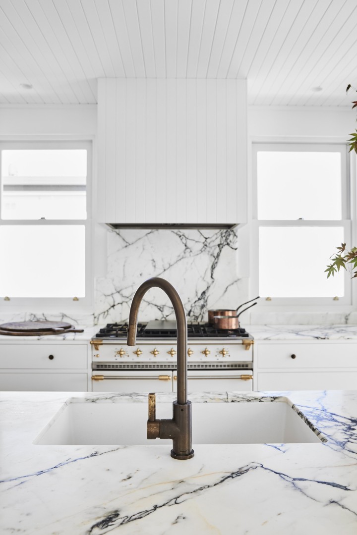 Double hung sash windows kitchen airflow manufactured by Cedar West
