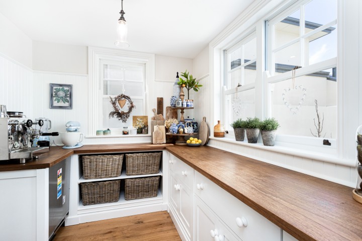 Double hung windows pair kitchen Cedar West