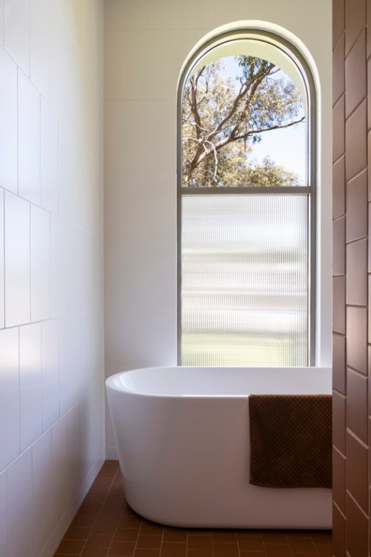 34e173 7b84227f2b104c8f87dd08cbf3e5dfb2 mv2 1 