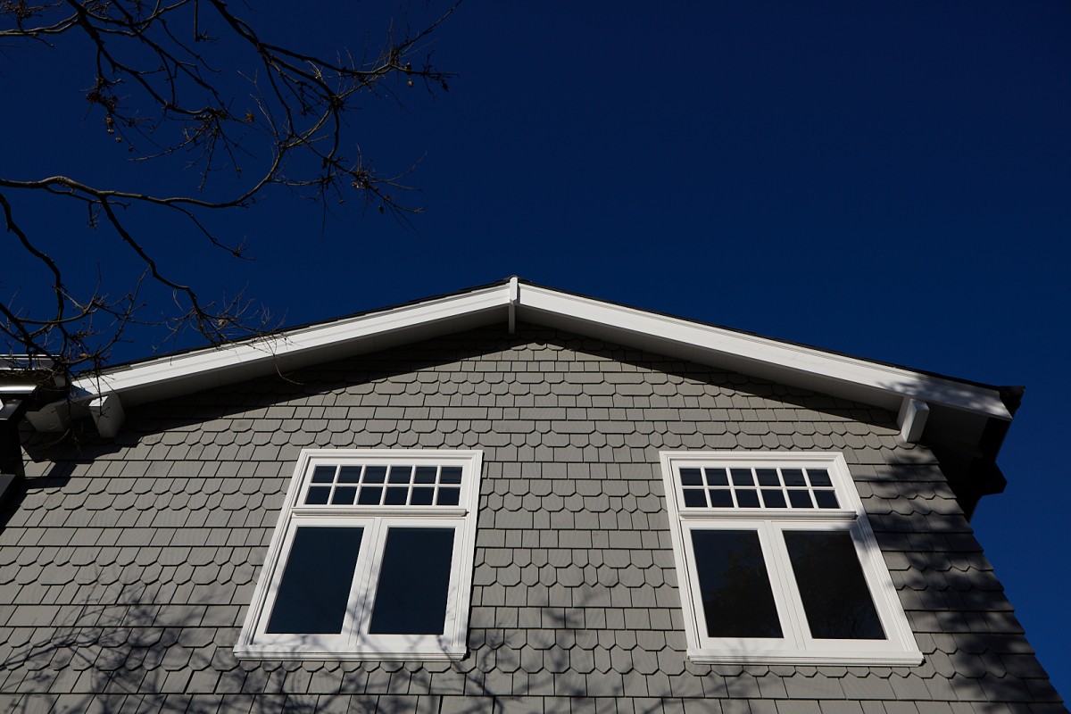 Casement window shingles Cedar West