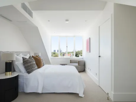 2020352902 16 1 251017 024900-w3000-h2250